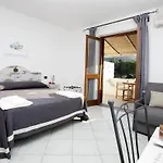 Luxury Vittorio Emanuele Ii 4* Липари