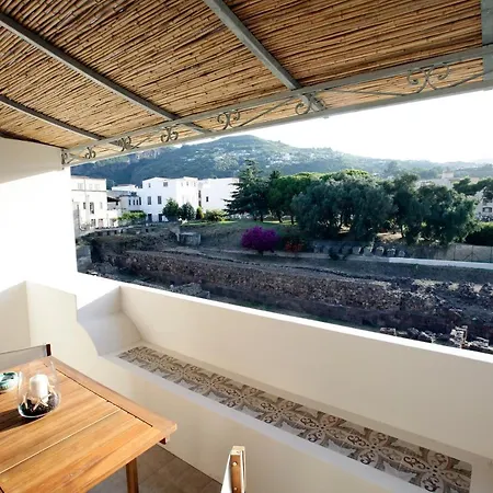 Luxury Vittorio Emanuele Ii 3* ليباري