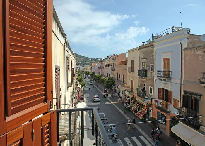 בית הארחה Luxury Vittorio Emanuele Ii 3*